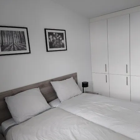 Lathumlodge Met Parkvoorzieningen Chalet Lathum